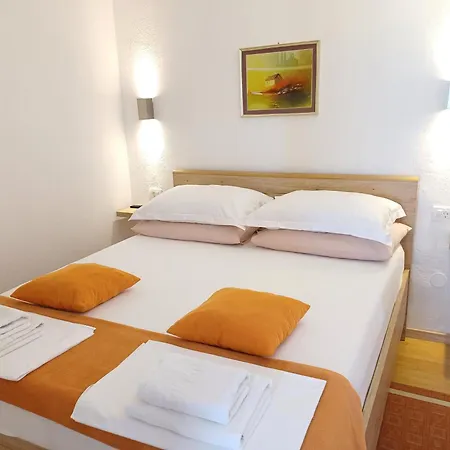 Apartments Jaksic Trogir Exteriör bild