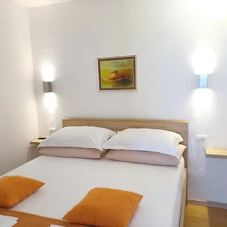 Apartments Jaksic Trogir Exteriör bild